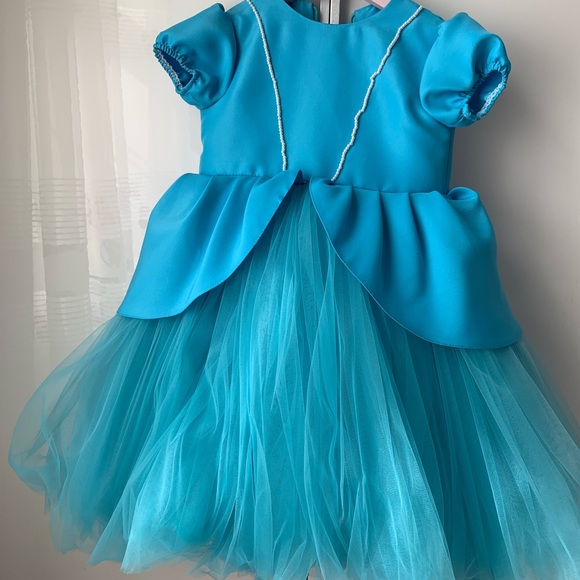 Cinderella and Prince Charming sets. - Picture 2 of 6